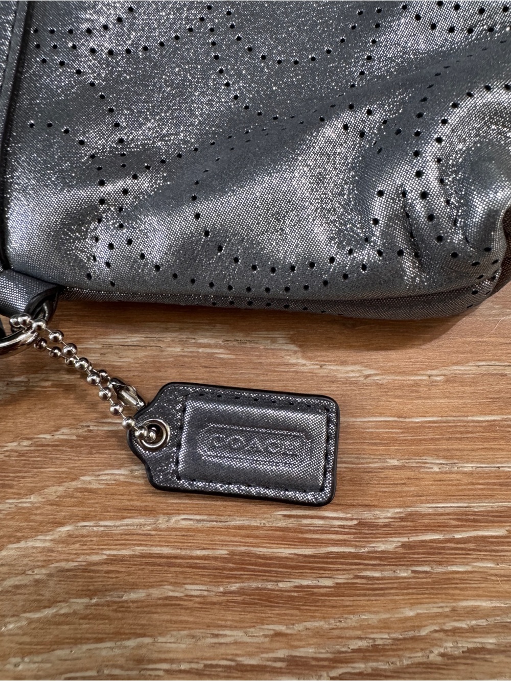 Coach Vintage Metallic Silver Wristlet Clutch - Picture 5 of 8